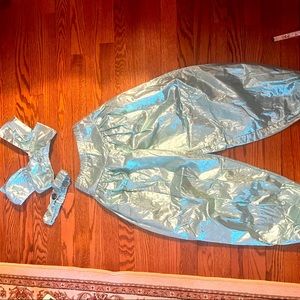 A little girls Jasmine costume